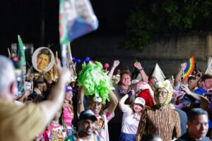 Assistam aos vídeos!!! Com 20 mil pessoas nas ruas, Orleans mostra mais uma vez sua força em Paço do Lumiar na corrida pelo Governo do Maranhão